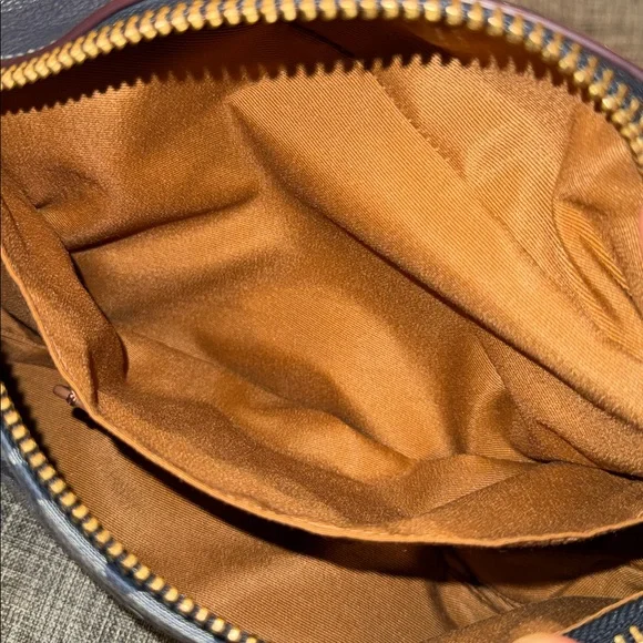 Coach Warren Signature Chambray Pebbled Leather Navy Belt Bag Fanny Pack - Picture 12 of 17